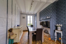  Maison bourgeoise avec piscine sur plus de 14 000 m², cadre calme et intimité préservée