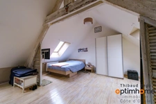  Maison bourgeoise avec piscine sur plus de 13 000 m², cadre calme et intimité préservée