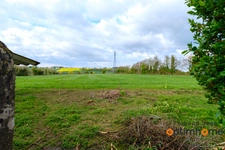 En exclusivité - Propriété avec maison familiale à rénover, dépendance, 18 000 m² de terrain dont 1 terrain à bâtir