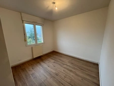 Appartement à louer 4 pièces  (54)