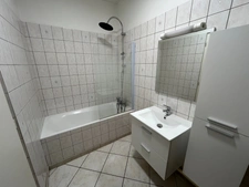 Appartement à louer 4 pièces  (54)