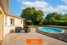 Maison familiale au calme avec piscine à Ambarès-et-Lagrave