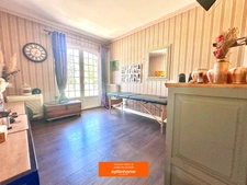 Maison à vendre avec piscine et grand jardin