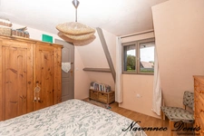 Chaumière en parfait état, 4 chambres et un studio indépendant - 117m² - 240.000€