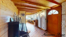 Maison spacieuse avec 3 chambres et véranda proche du centre-ville et des écoles – 197 600 €