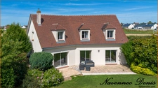 Maison contemporaine Le Neubourg - 7 pièces - 188 m2 hab -1302 m2 de terrain