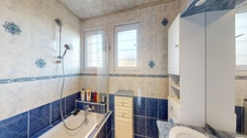 Maison au calme en impasse – Plain-pied surélevé avec terrasse plein sud et vue dégagée