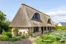 Chaumière en parfait état, 4 chambres et un studio indépendant - 117m² - 240.000€
