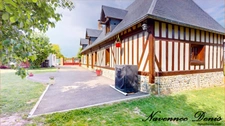 Maison normande de 115 m² avec dépendances aménageables de 110m² , calme et cachet – 274 000 €