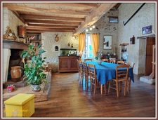  grande maison + gite à vendre Proche de BARBEZIEUX SAINT HILAIRE (16)