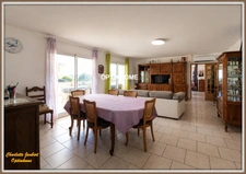 Maison à vendre 7 pièces Proche de CHALAIS (16)