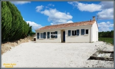 Maison 4 pièces Proche de MONTMOREAU SAINT CYBARD (16)