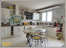  Maison contemporaine de plain-pied avec grand terrain arboré Proche de CHALAIS (16)