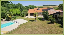 Maison contemporaine avec piscine, appartement indépendant et vaste terrain arboré