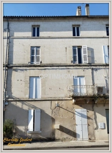 Appartement centre ville de Chalais 