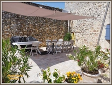ensemble de 2 maisons en pierre + grand terrain 
