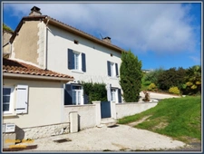 Ensemble immobilier en pierre 
