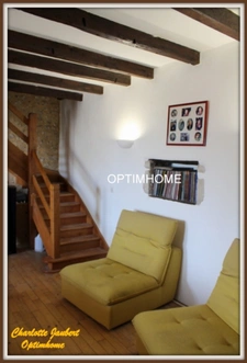 Maison de charme au cœur d’un village – À moins de 10 minutes de MONTMOREAU
