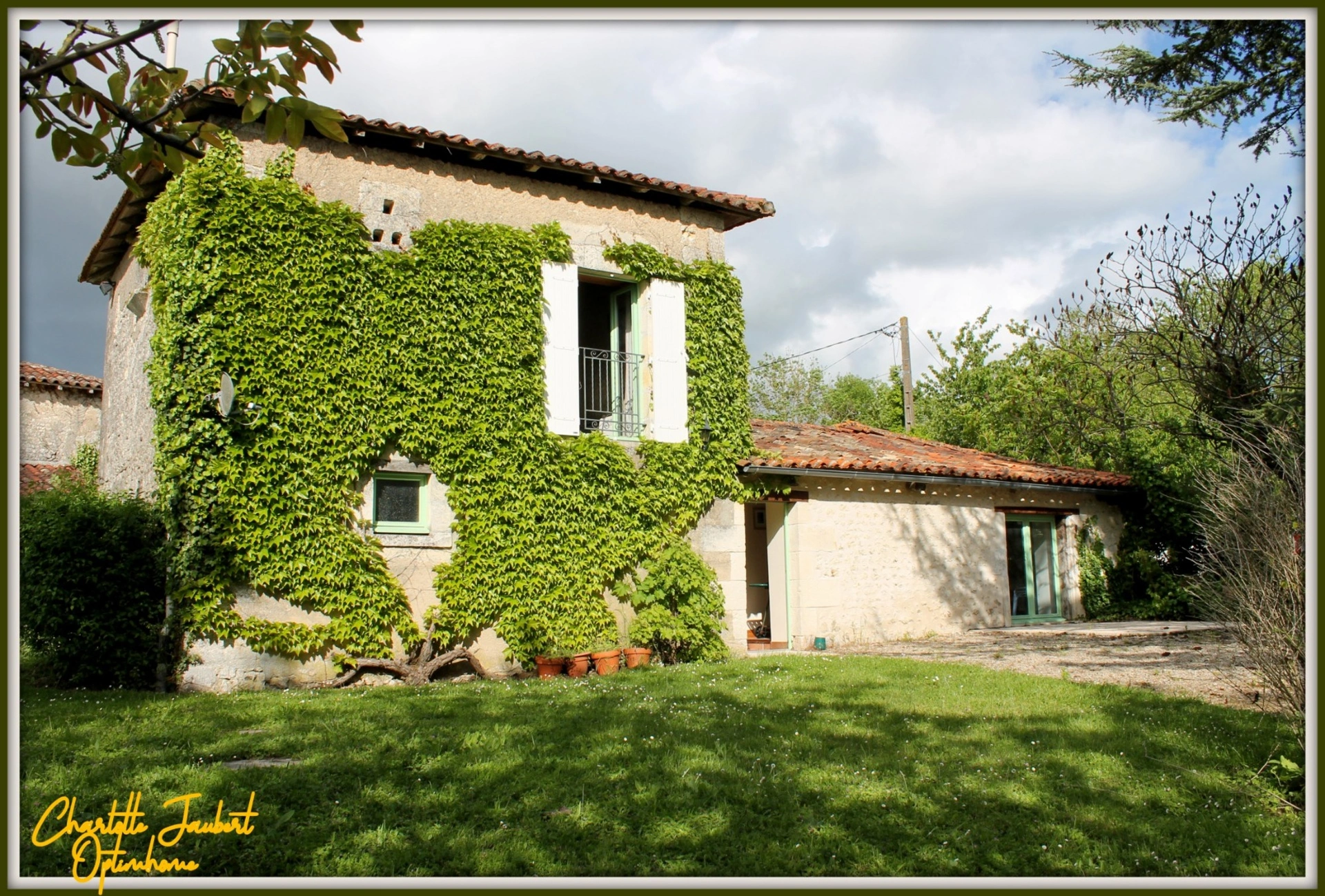 Maison 9 pièces 215 m² · à Chalais · 215 m² · 315 000 €