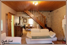 ensemble de 2 maisons en pierre + grand terrain 