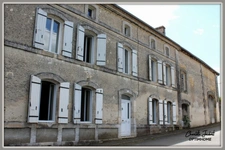 Maison à vendre 8 pièces Proche de MONTMOREAU SAINT CYBARD (16)