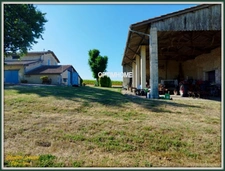  grande maison + gite à vendre Proche de BARBEZIEUX SAINT HILAIRE (16)
