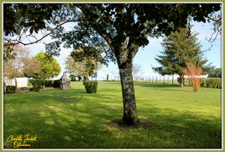 Grande maison divisée en 2 habitations 