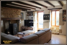 Maison de charme au cœur d’un village – À moins de 10 minutes de MONTMOREAU