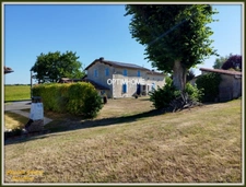  grande maison + gite à vendre Proche de BARBEZIEUX SAINT HILAIRE (16)