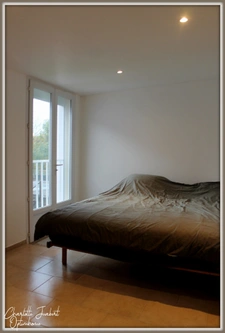 Grande maison divisée en 3 appartements 