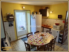 2 maisons en pierre + dépendances
