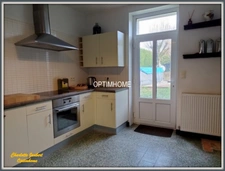 Propriété avec maison d'habitation +gîte + nombreuses dépendances + grand terrain 