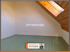 Maison familiale avec terrain paysager de 5900 m²
