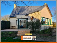 Charmante maison néo-bretonne aux beaux volumes sur sous-sol