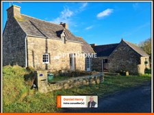 Maison de caractère en pierre à la campagne de SAINT VOUGAY