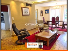 Grande maison familiale avec terrain de 1 hectare – PLOUDANIEL(29)