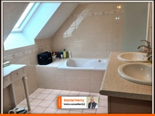 Maison 4 chambres avec garage et abri de jardin
