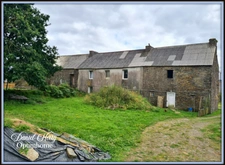 Ancien corps de ferme à rénover