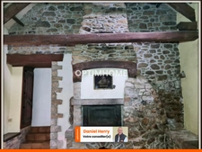 Maison de caractère en pierre à la campagne de SAINT VOUGAY