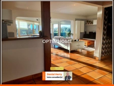 Charmante maison néo-bretonne aux beaux volumes sur sous-sol