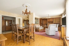 ANNECY - GRAND APPARTEMENT LUMINEUX DE 93 m² A RENOVER - T3/T4 - BALCON - GARAGE - CAVES - VUE MONTAGNES
