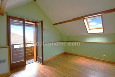 DESINGY - MAISON DE VILLAGE RENOVEE EN PIERRE - 70 m² - GARAGE ET JARDINET