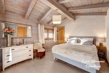 MEGEVE - CHALET 6 P - 163 m² - VUE PANORAMIQUE MONT-BLANC ET MONTAGNES - 2 GARAGES - ATELIER - TERRAIN 1000 m²