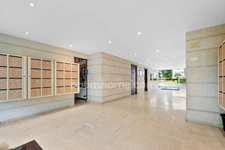 VERSAILLES - CLAGNY-GLATIGNY - APPARTEMENT T4 - 88 m² - TERRASSE 10 m² - VUE DEGAGEE PARC - 2 PLACES DE STATIONNEMENT - CAVE