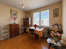 ANNECY - APPARTEMENT T3 A RENOVER - DERNIER ETAGE - BALCON VUE PANORAMIQUE MONTAGNES - A 350 m DU LAC
