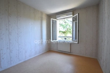 ROQUEFORT - APPARTEMENT T3 - 75 m² - 2 CH - BALCON - PLACE DE STATIONNEMENT