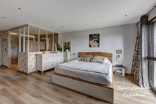 MAISON MITOYENNE - 263 m² HABITABLES - 5 CHAMBRES - MESIGNY - PISCINE - GARAGES - TERRASSES - JARDIN