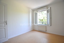 ROQUEFORT - COEUR DE VILLAGE - APPARTEMENT T3 - 74 m² - 2 CH - BALCON - PLACE DE STATIONNEMENT