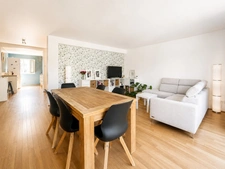 Appartement 6 pièces - Dernier étage - 4 Chambres - Bureau - Terrasse - Cave - Parking privé - Tram Ligne 4 