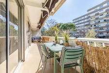 Appartement - 4 pièces - Cave - Parking - Piscine - Tennis - Parc - Proche Parc Montcalm - Tram ligne 5